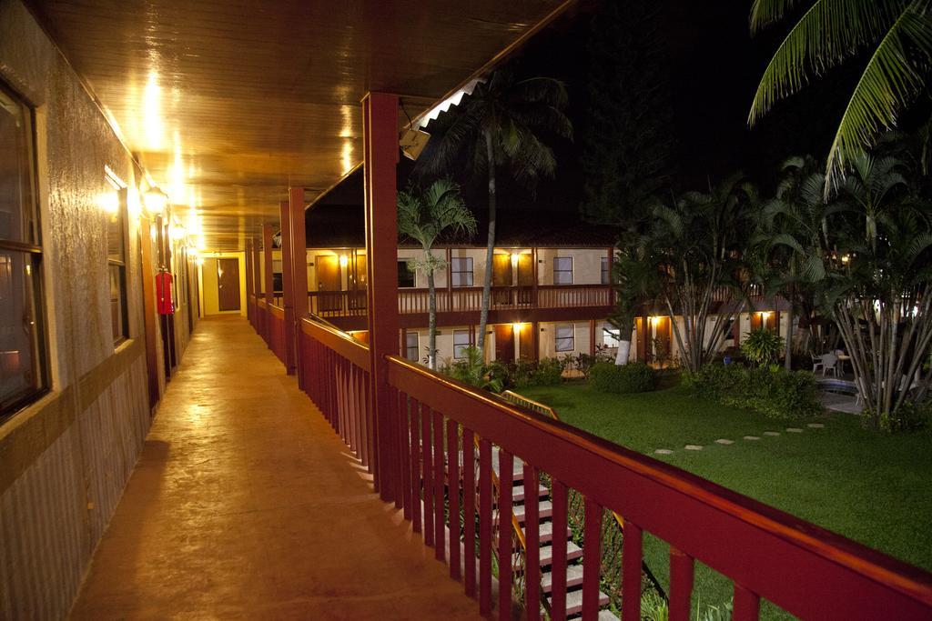 Andes Hotel 4*